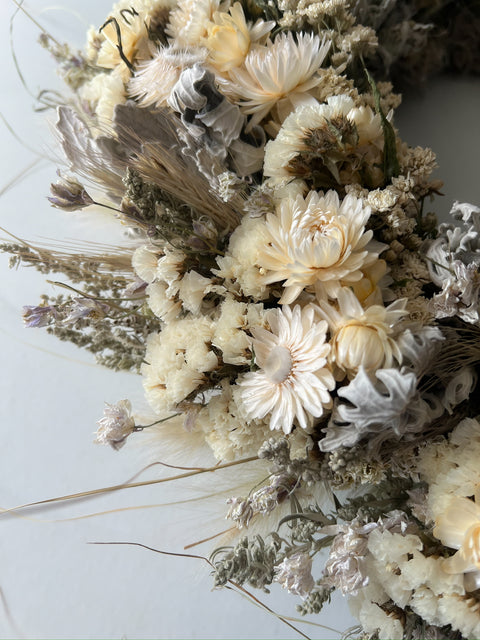 Dried Wreath-Snow White - Sunny Meadows Flower Farm