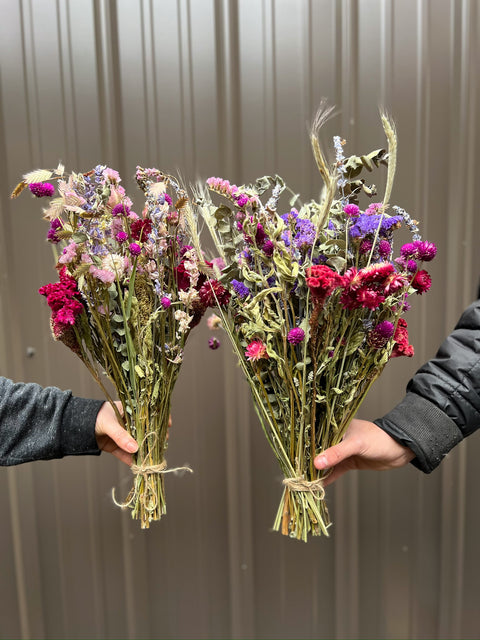 Dried Bouquet-Berry Tones