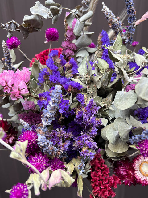 Dried Bouquet-Berry Tones