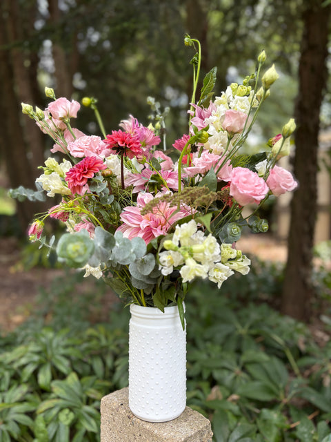 Seasonal Vase Arrangement - Sunny Meadows Flower Farm
